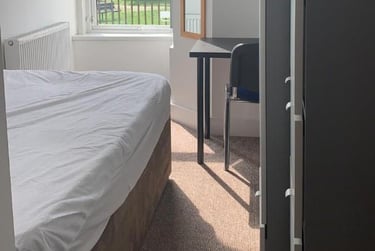 6 bed flat, 10 Lisson Grove, Mutley, Plymouth, PL47DN - Image 3